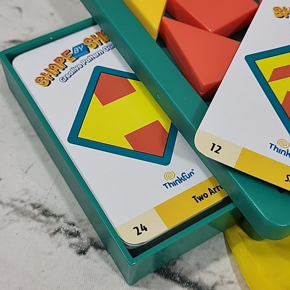 Shape By Shape Creative Pattern Tangram Puzzle Game ThinkFun 2008 - Picture 4 of 6